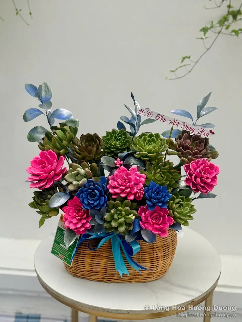 Giỏ Sen Đá Hồng Sen Xanh Dương Nơ Ngọc Giỏ Nâu